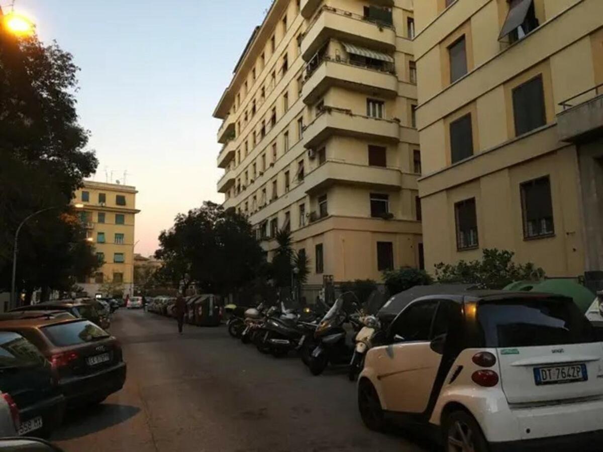 White House * Roma